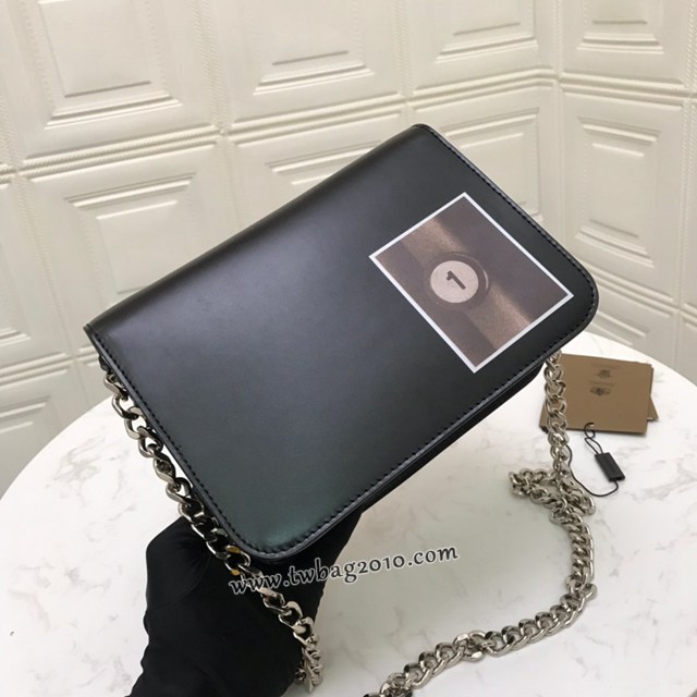 Burberry專門店新款小號拼色TB專屬標識皮革鎖扣包 巴寶莉經典爆款皮革單肩斜背女包 yxb1378